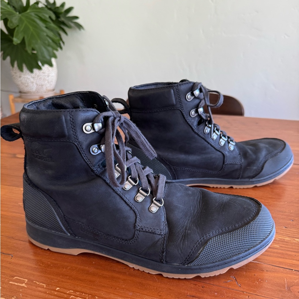 Black Men's Leather Sorel Boots